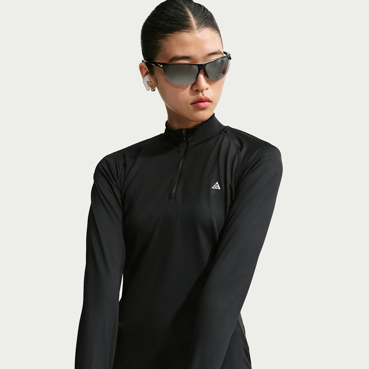 Nike ブラック アンダーシャツ ジップアップ NIKE公式】 インナー（アンダーシャツ/コンプレッションウェア